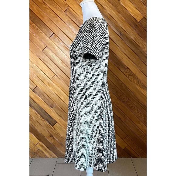 Banana Republic Black and White Abstract Fit and Flare Dress - Picture 2 of 5